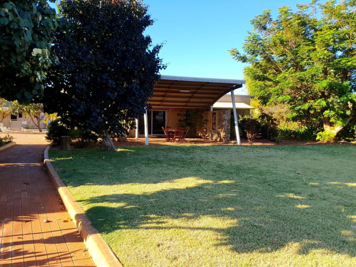 Samson Beach Chalets Point Samson Exterior foto